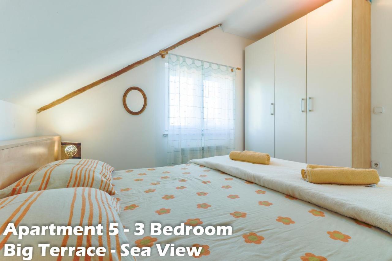 Art Apartments Vrsar Buitenkant foto