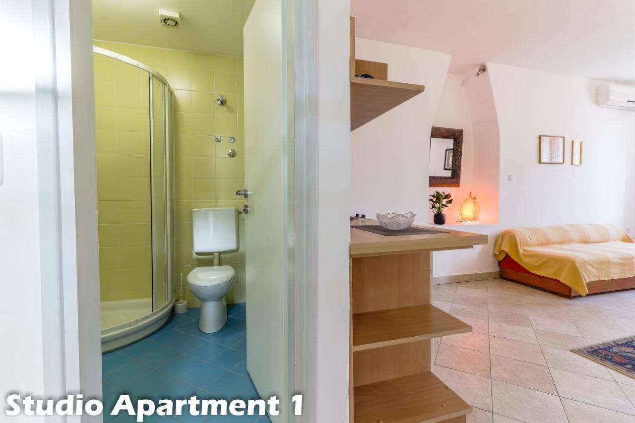 Art Apartments Vrsar Buitenkant foto