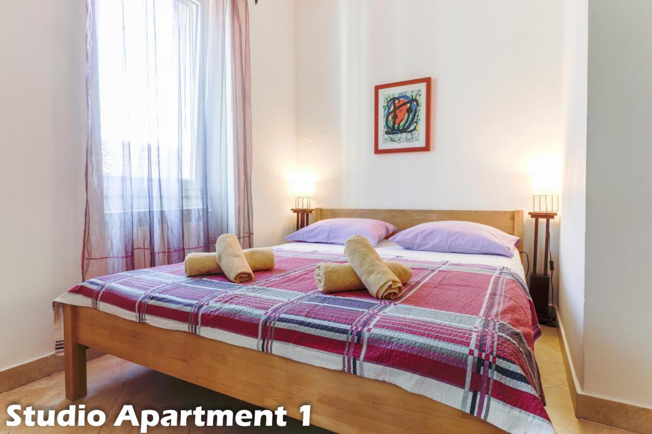 Art Apartments Vrsar Buitenkant foto
