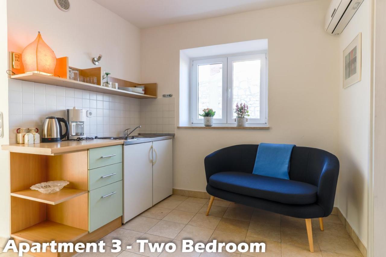 Art Apartments Vrsar Buitenkant foto
